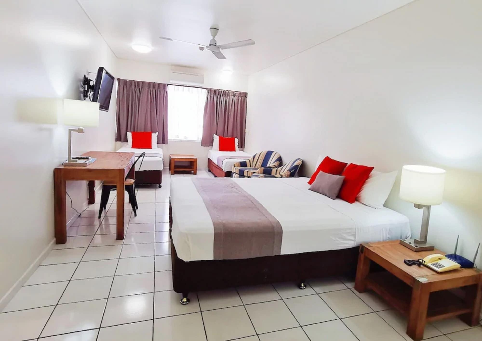Hides Hotel Кернс Екстер'єр фото